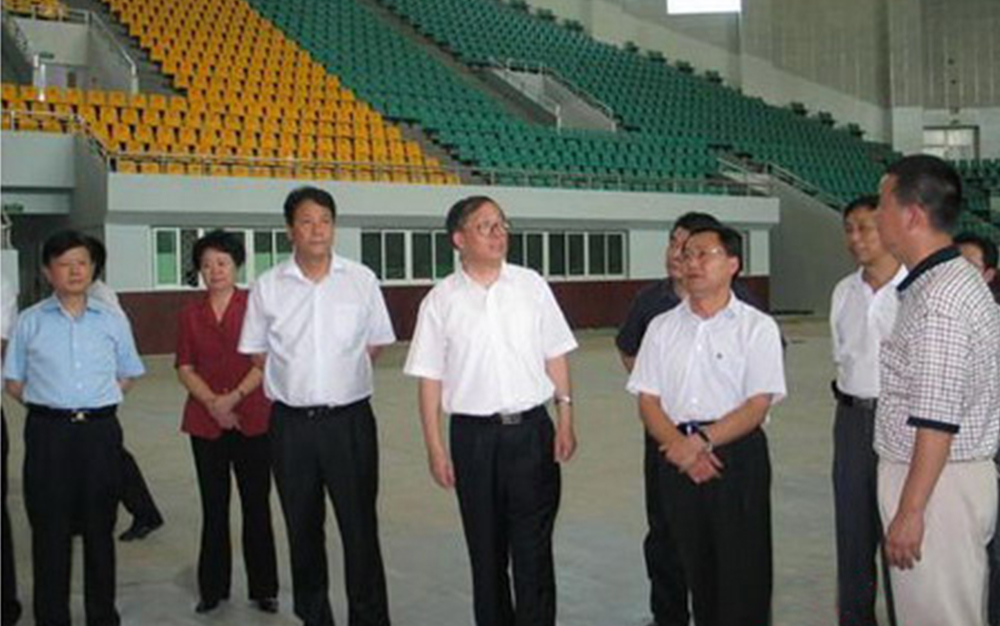 时任湖北省委书记、省人大主任李鸿忠视察K8凯发旗舰厅集团武当山体育馆项目部