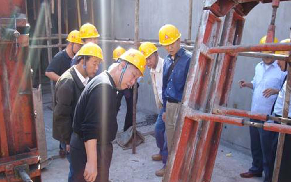 国家建设部、中建协向导专家旅行西安公司项目部